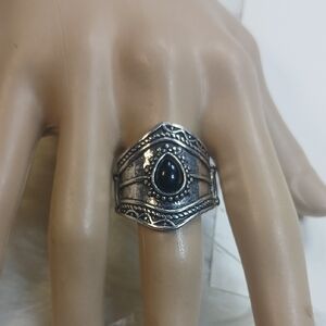 Paparazzi Silver Ring with Black Accent Strech